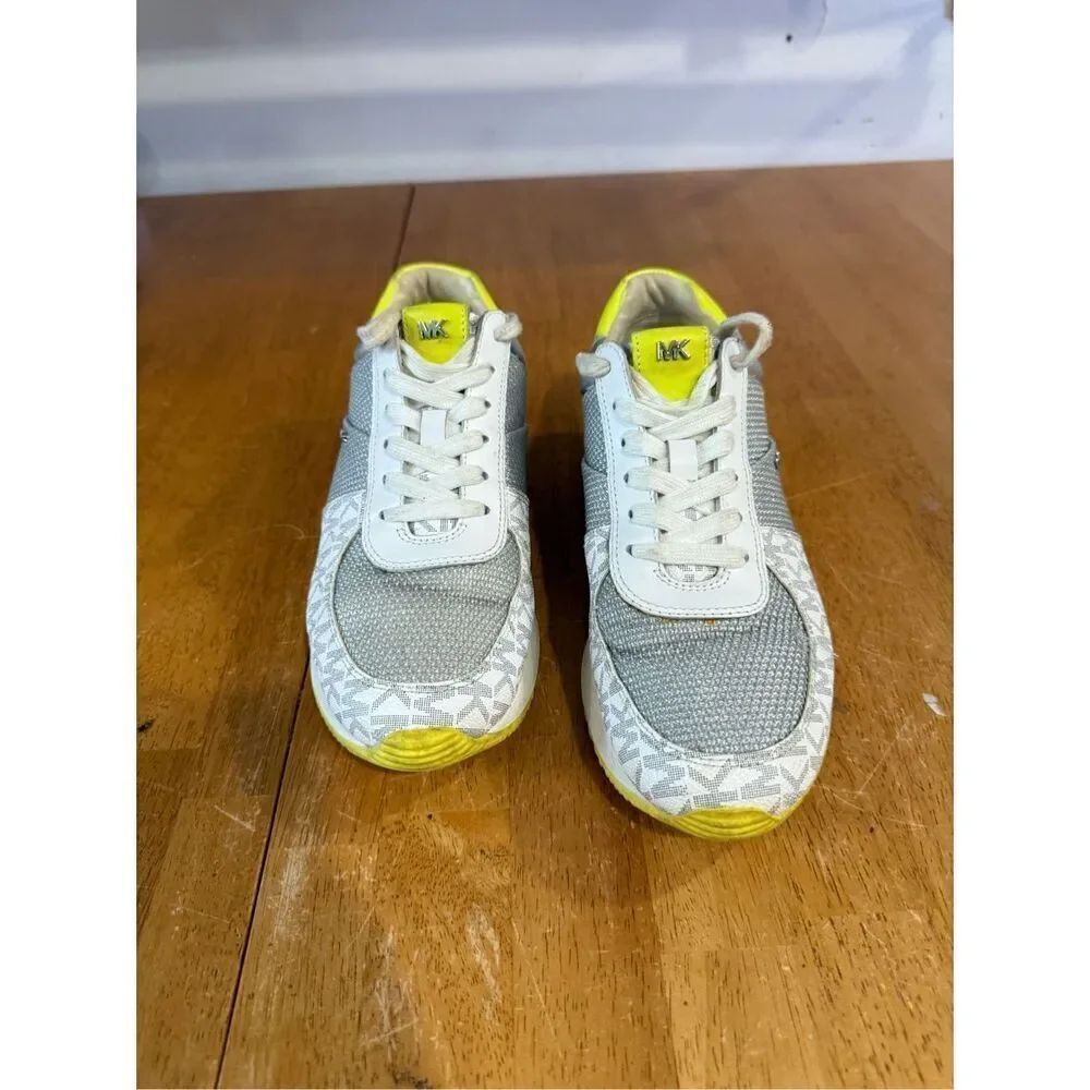 Michael Kors Mix-Media Trainer Sneakers Shoes Womens SZ 8